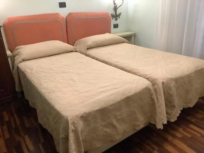 Camera Tripla con Bagno Privato — Hotel Savona