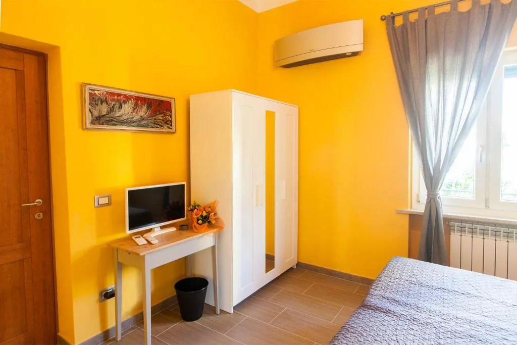 Triple Room with Private Bathroom — La Casermina