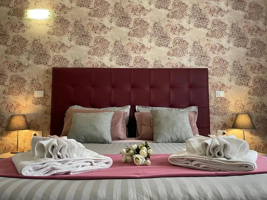 Triple Room with Private Bathroom — Porta alla Croce Guest House