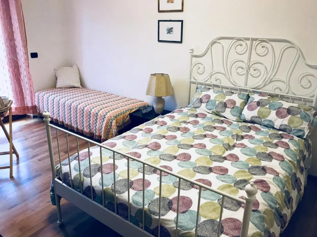 Camera Tripla con Bagno Privato — Sally’s B&B