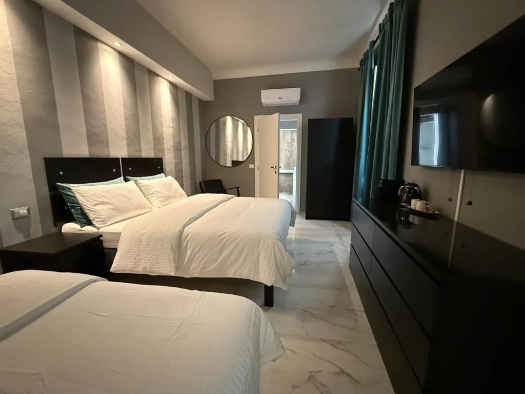Triple Room with Private Bathroom — San Frediano Boutique
