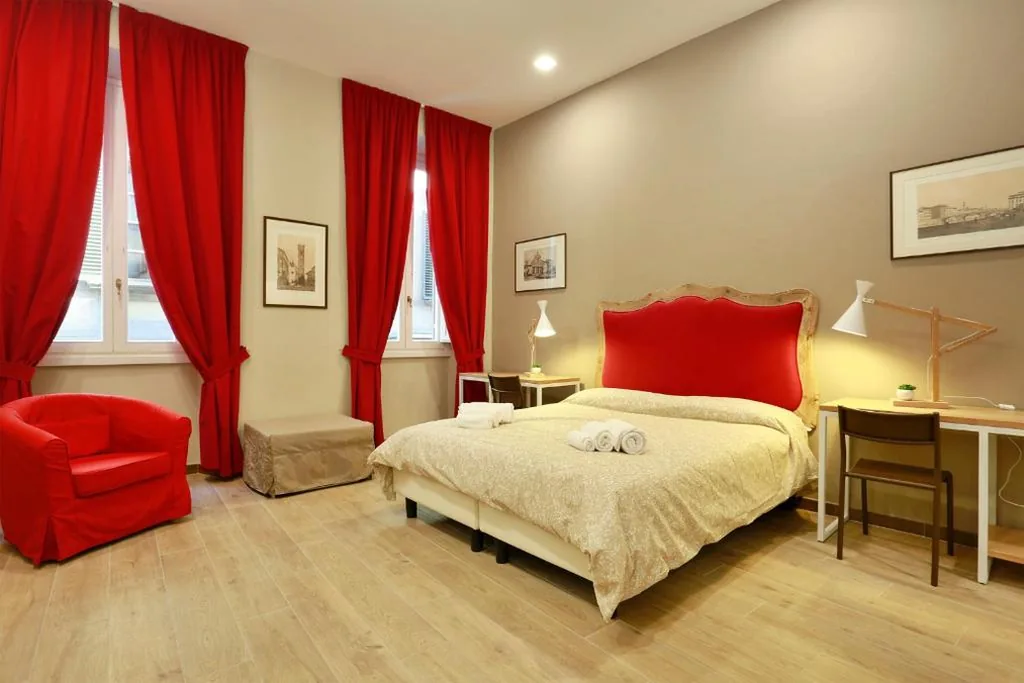 Camera Tripla con Bagno Privato — Tornabuoni Boutique