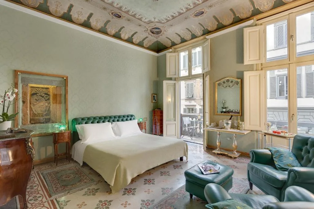 Triple Room with Balcony — B&B Cavour10 Firenze