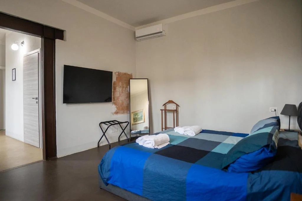 Camera Tripla con Balcone — B&Big Prato