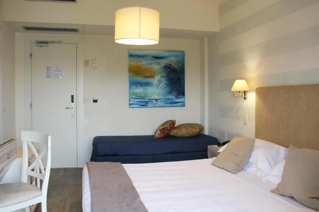 Camera Tripla con Balcone — Hotel Bijou