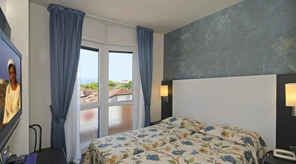 Camera Tripla con Balcone — Hotel Eur