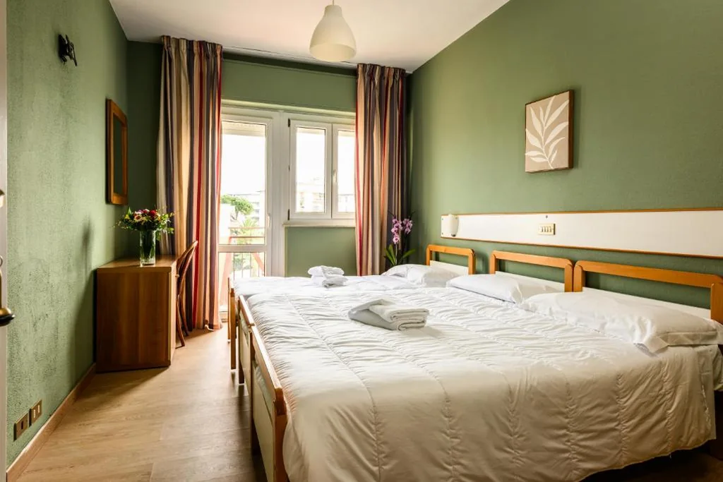 Camera Tripla con Balcone — Hotel Laurin
