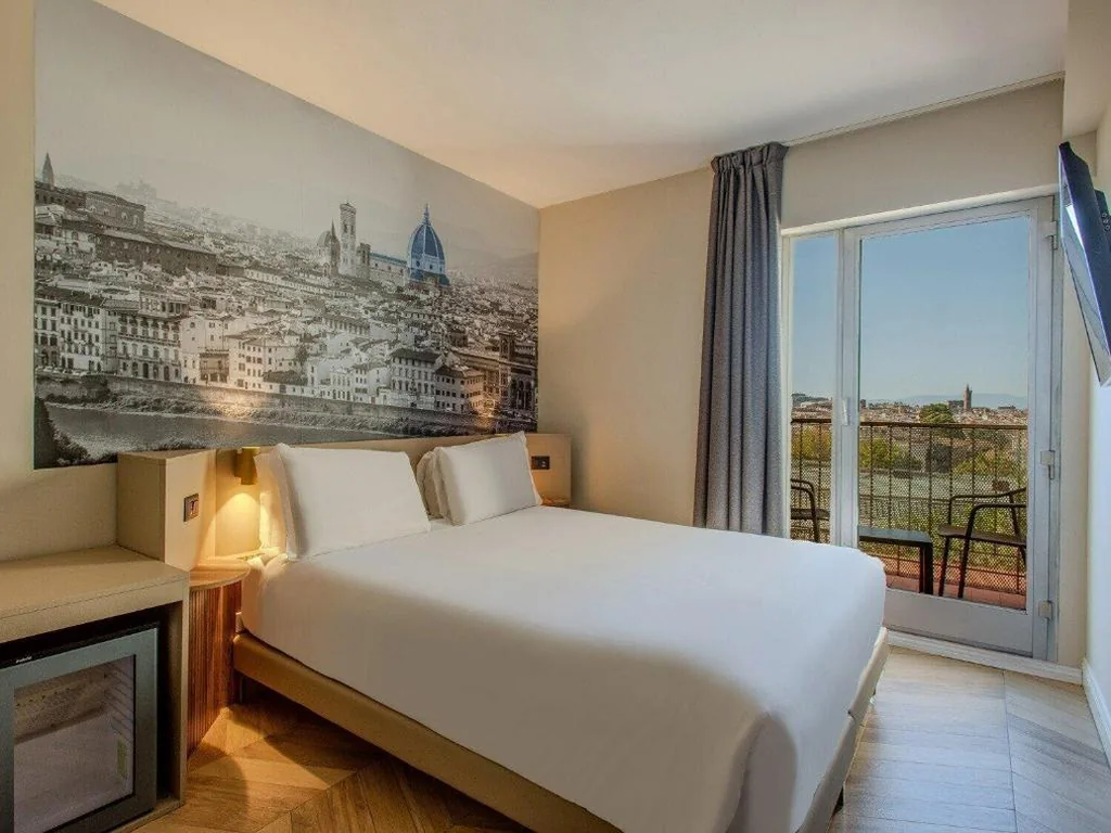 Camera Tripla con Terrazza — B&B Hotel Firenze City Center
