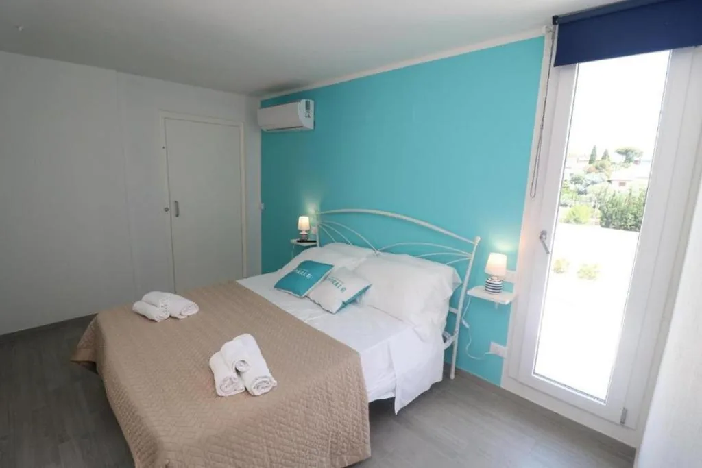 Triple Room with Terrace — B&B Litoranea 80