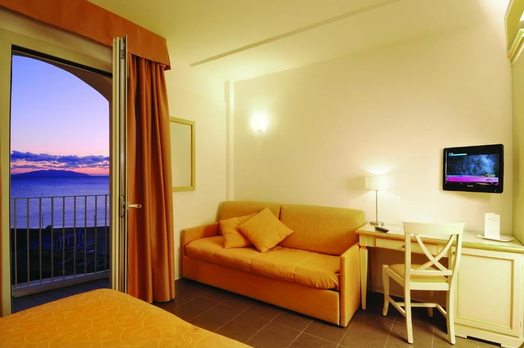 Triple Room with Sea View — Hotel Stella Marina