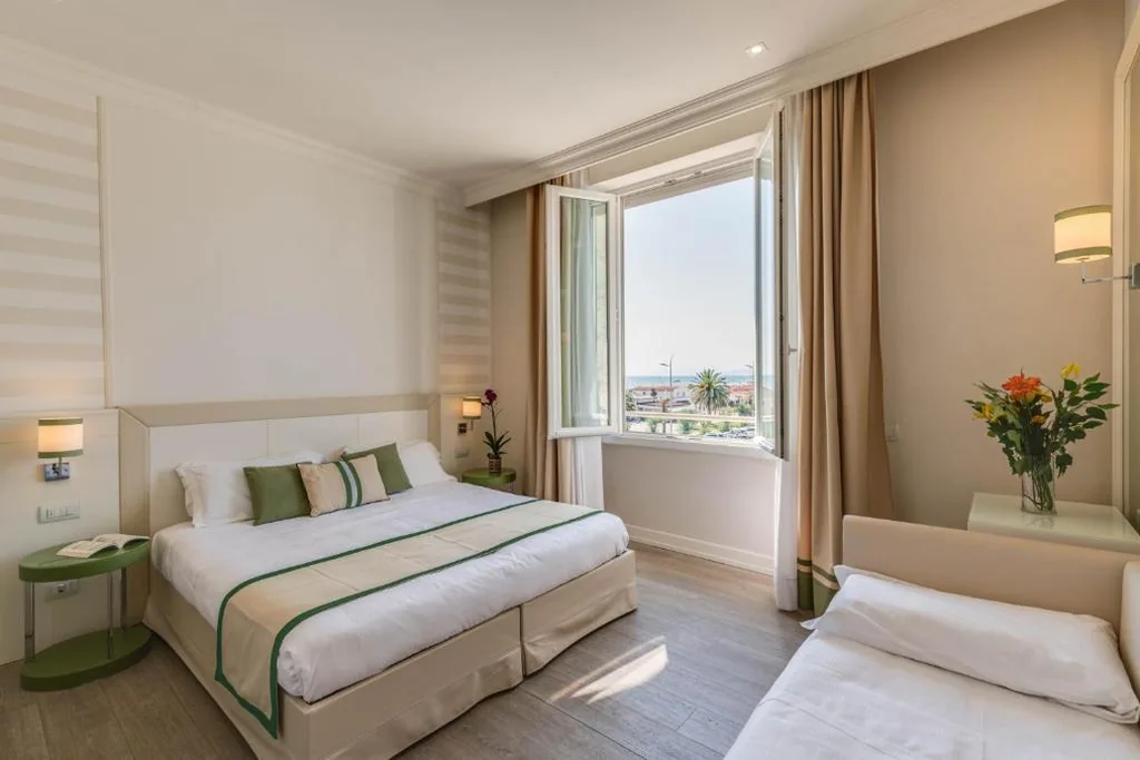 Triple Room with Partial Sea View — Grand Hotel & Riviera