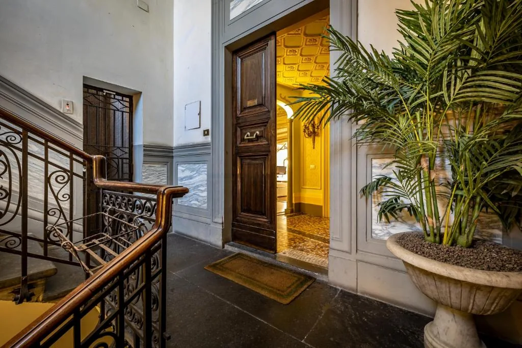 Triple Room — Dei Medici Palace