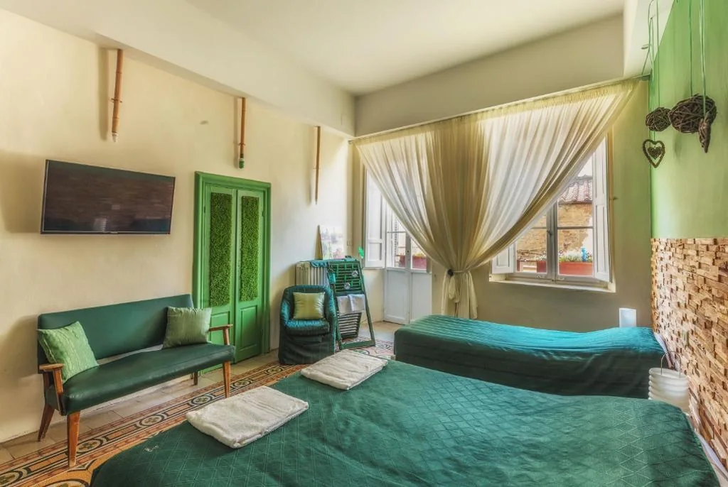 Deluxe Triple Room — Ghibellino B&B