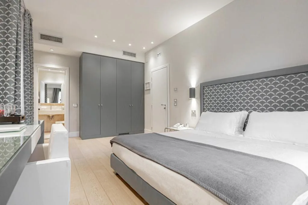 Camera Tripla Deluxe — Grand Hotel Croce Di Malta