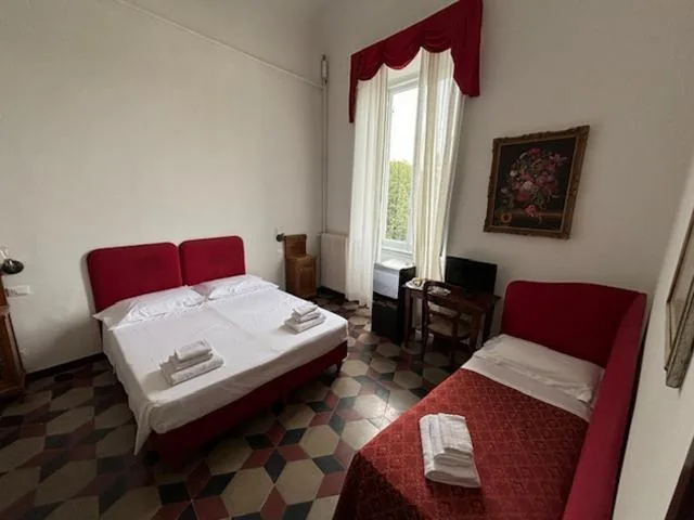 Deluxe Triple Room — Hotel Annalena