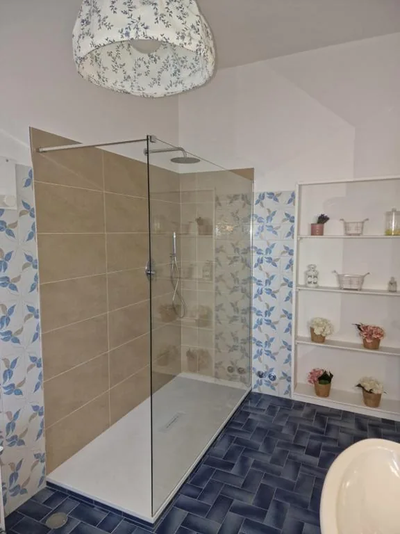 Camera Tripla Deluxe — villa oliveta