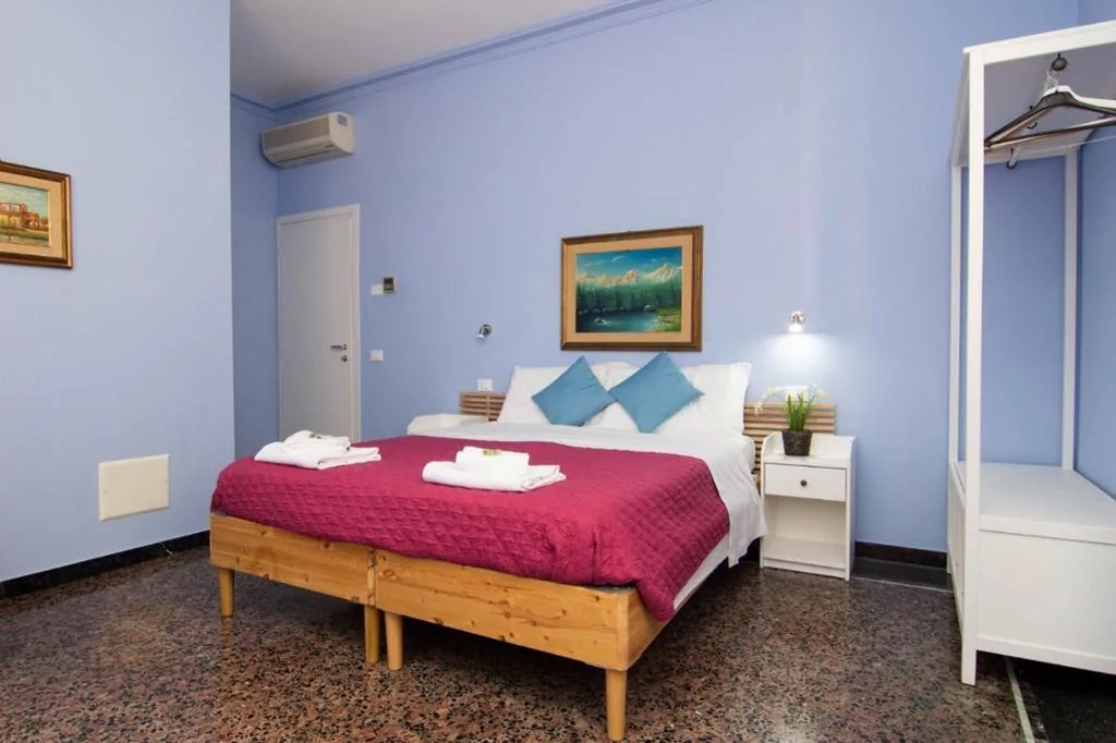 Economy Triple Room — B&B Corso Italia