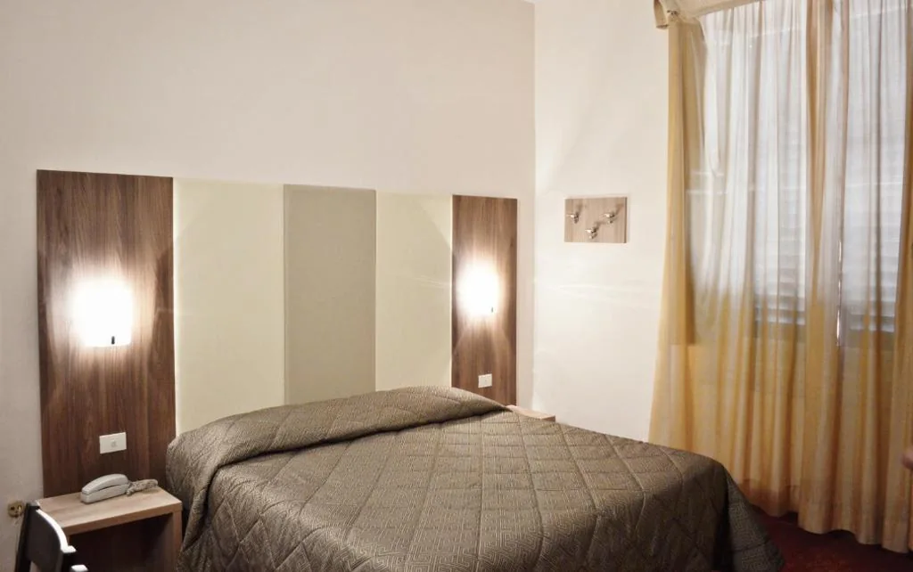 Economy Triple Room — Hotel Arno Bellariva