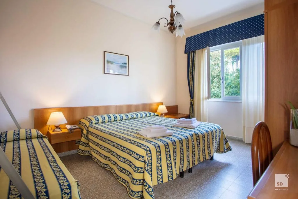 Economy Triple Room — Hotel Venezia