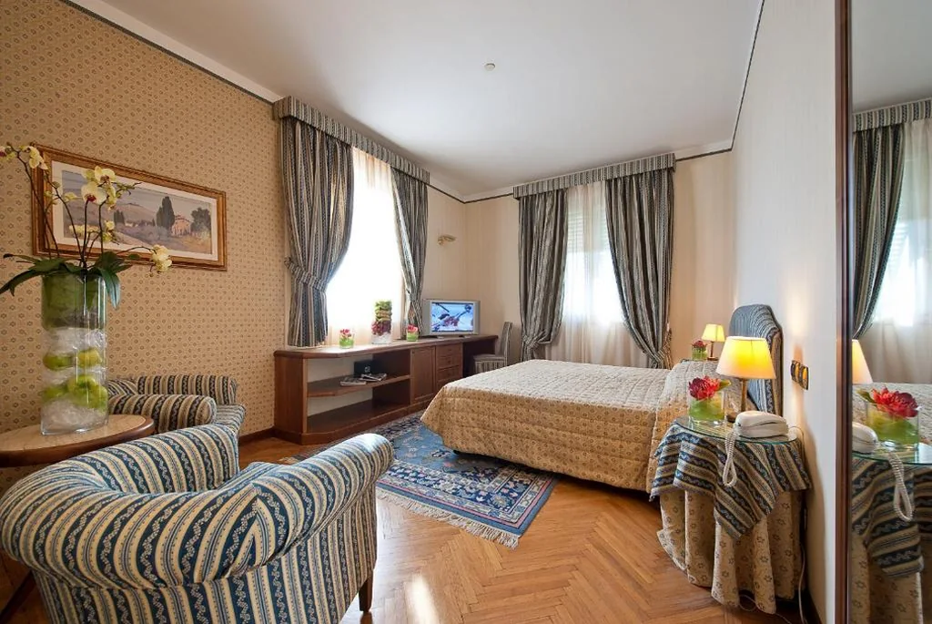 Triple Room — Grand Hotel Nizza Et Suisse