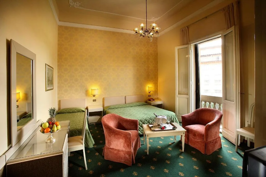 Camera Tripla — Grand Hotel Plaza & Locanda Maggiore