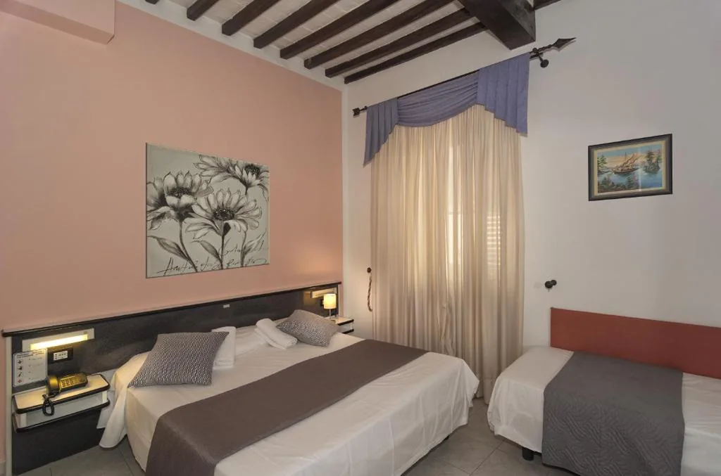 Camera Tripla — Hotel Amalfitana