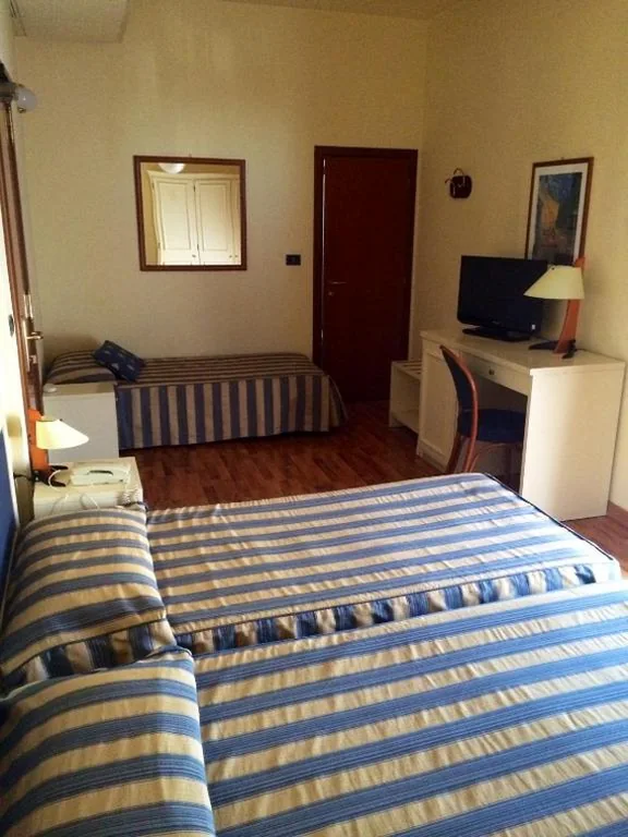 Triple Room — Hotel Brennero e Varsavia