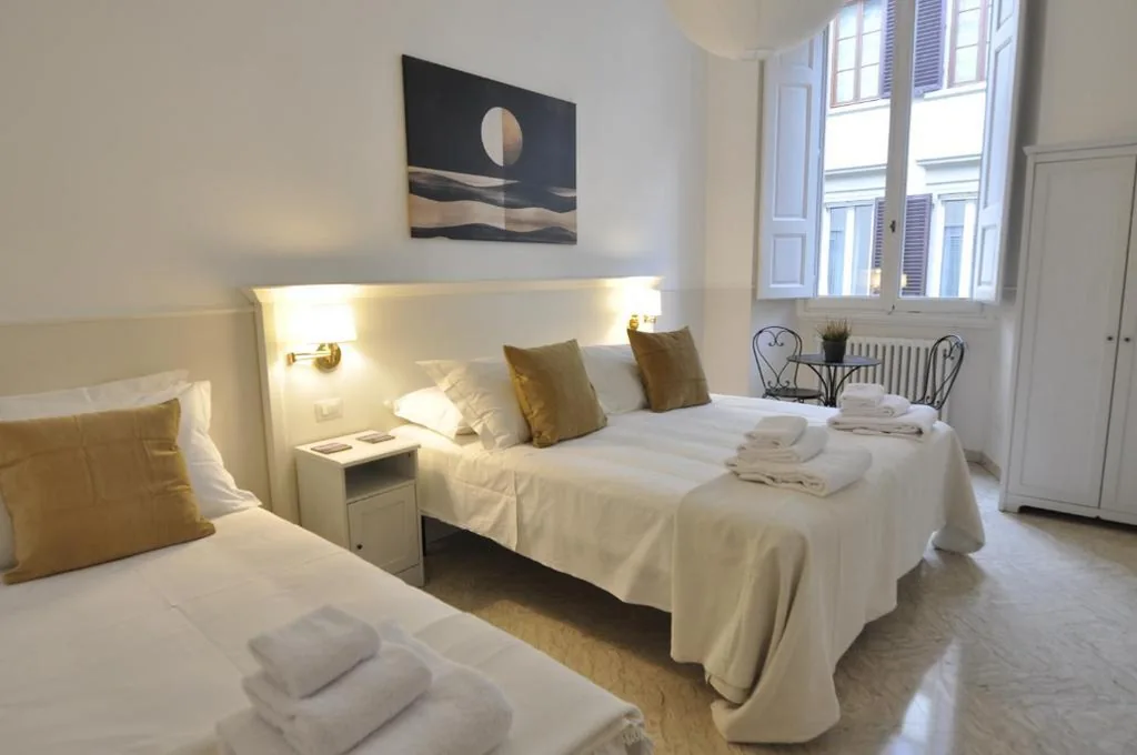 Triple Room — Hotel Canada