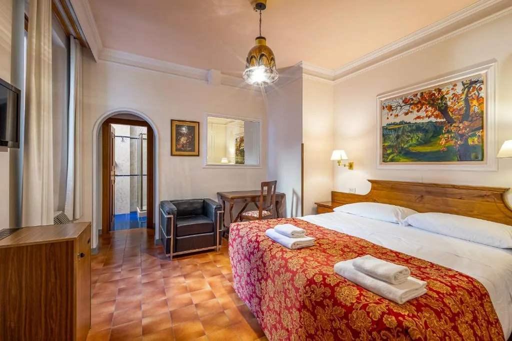 Triple Room — Hotel City