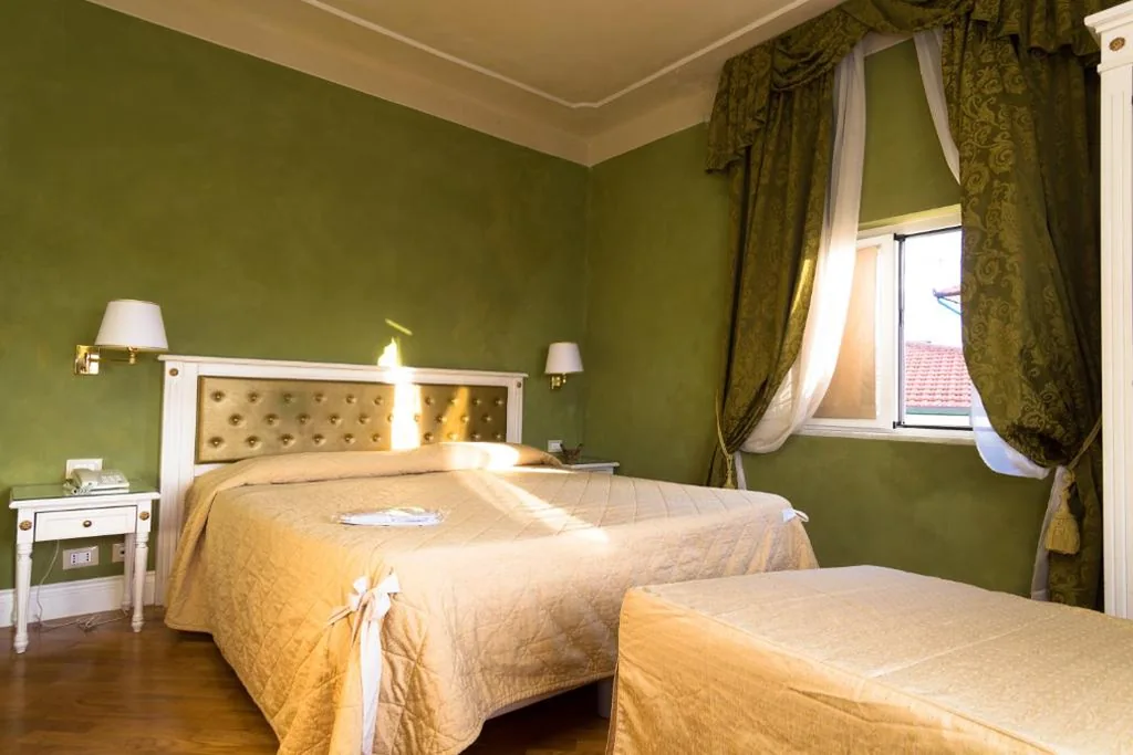 Triple Room — Hotel Gennarino