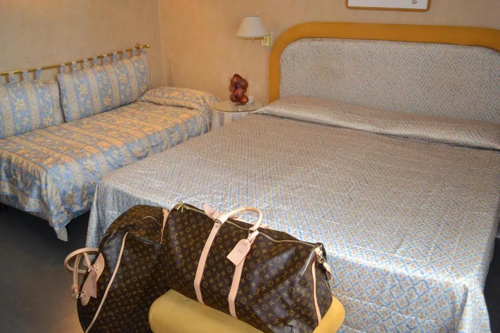 Camera Tripla — Hotel Giglio