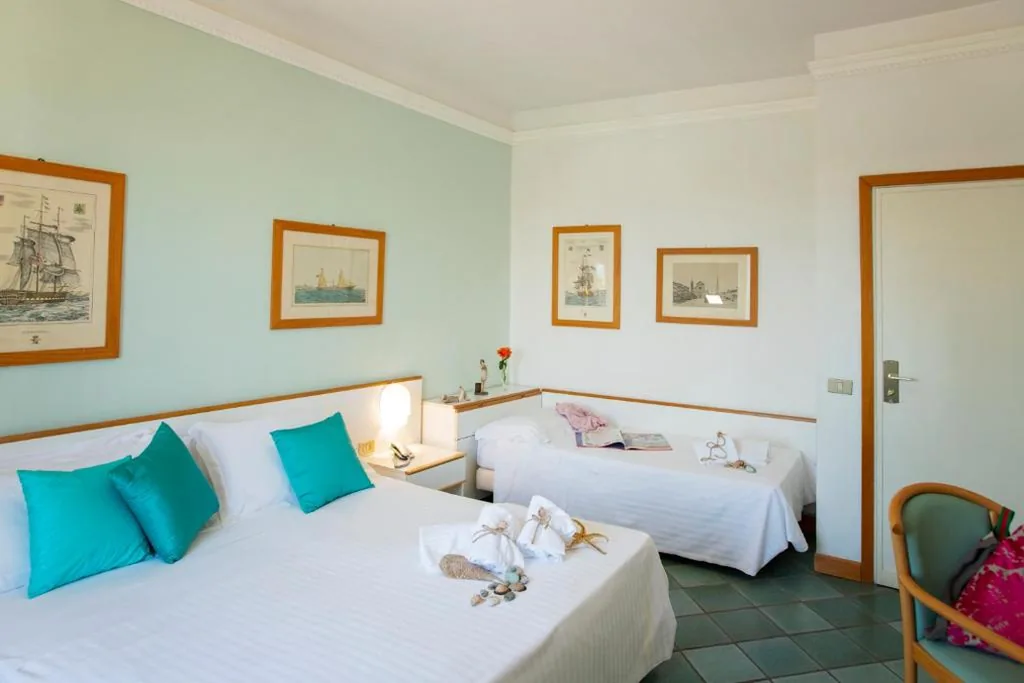 Camera Tripla — Hotel L’Approdo