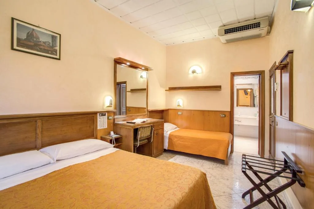 Camera Tripla — Hotel Lorena