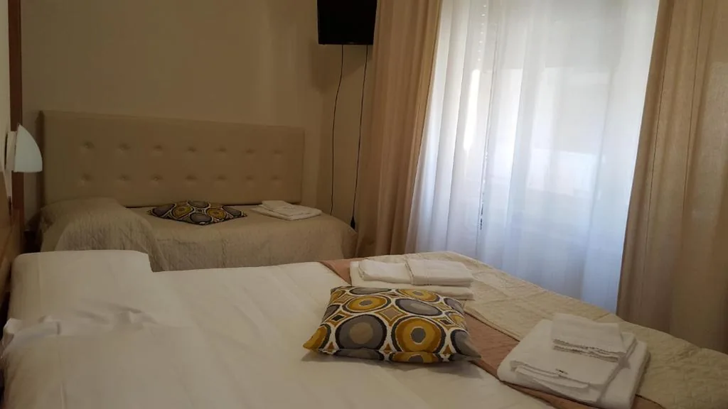 Triple Room — Hotel Milano