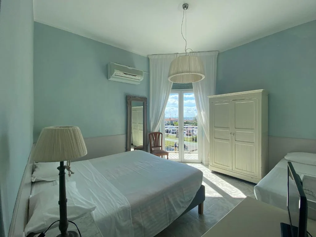 Camera Tripla — Hotel Mirage