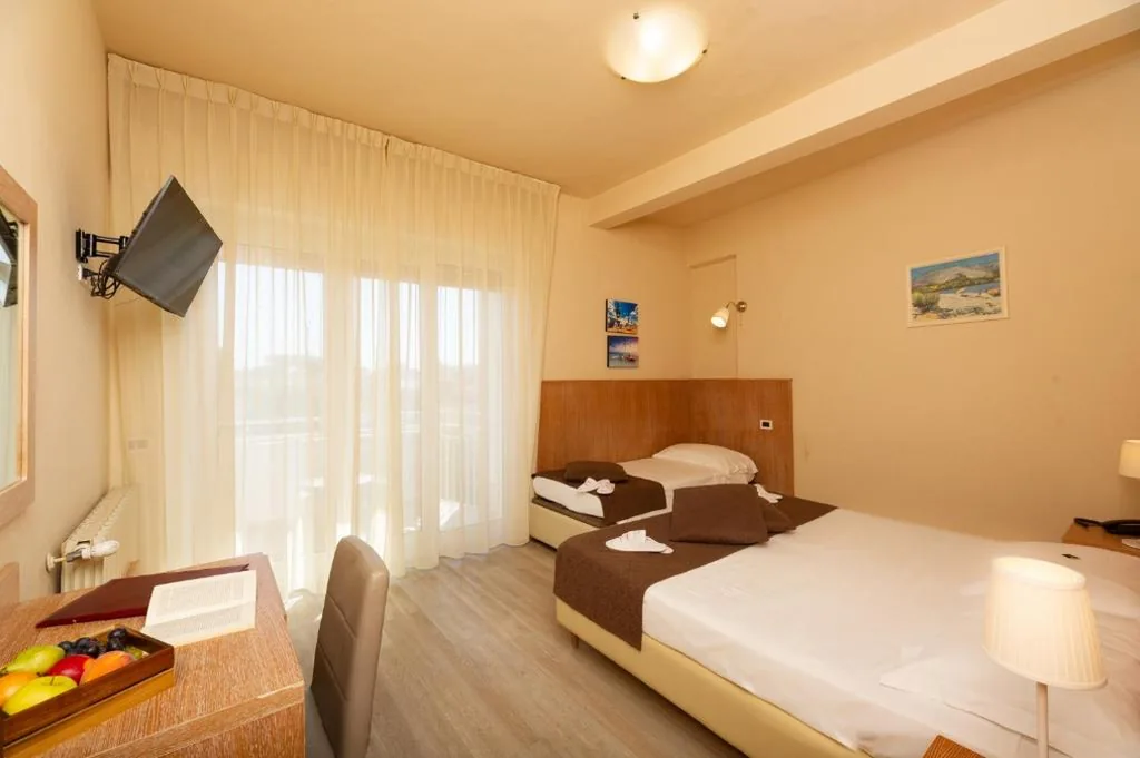 Camera Tripla — Hotel Nuova Sabrina