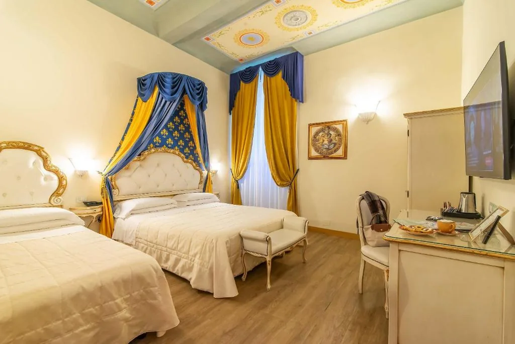 Camera Tripla — Hotel Porta Faenza