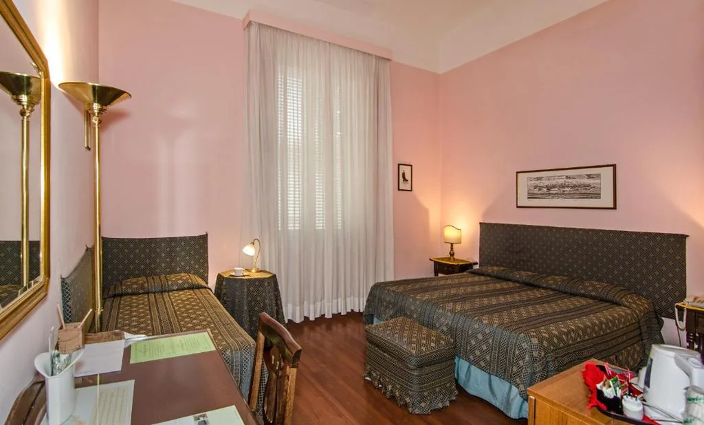 Triple Room — Hotel Rex