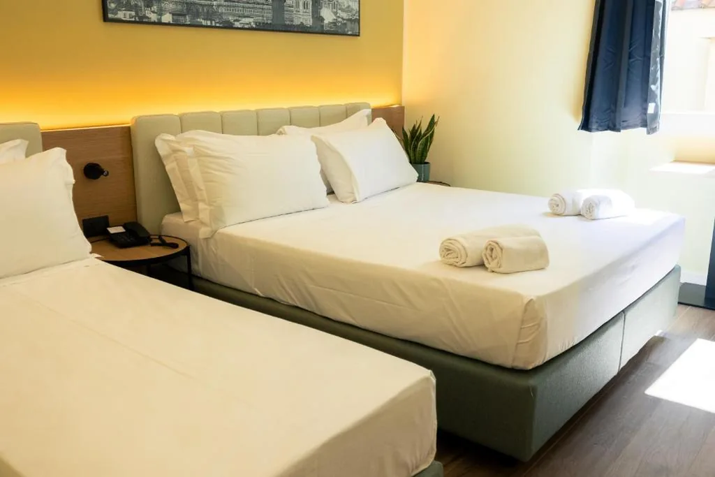 Camera Tripla — JR Hotels Hermes Firenze