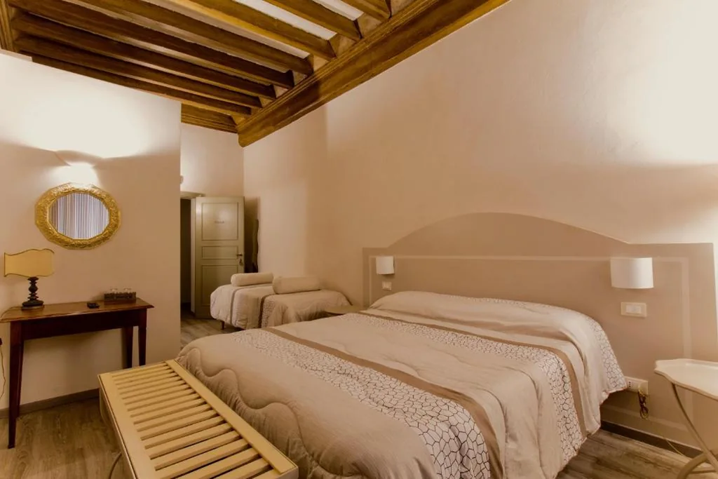 Triple Room — Le Camere di Caterina