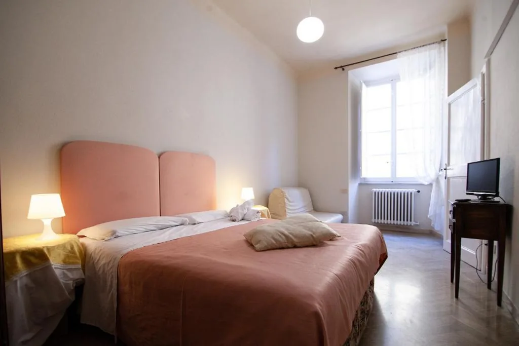 Triple Room — Le Violette