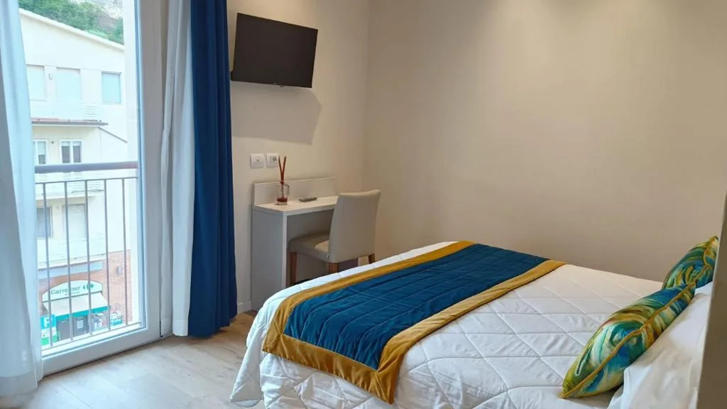Camera Tripla — Roma Hotel