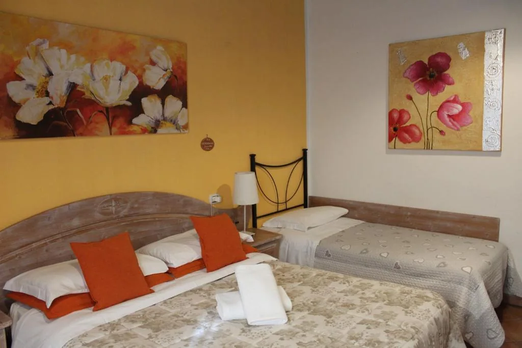 Standard Triple Room — Cicerone Guest House
