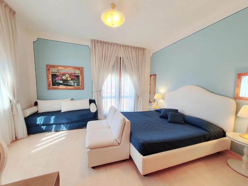 Camera Tripla Standard — Hotel Continentale