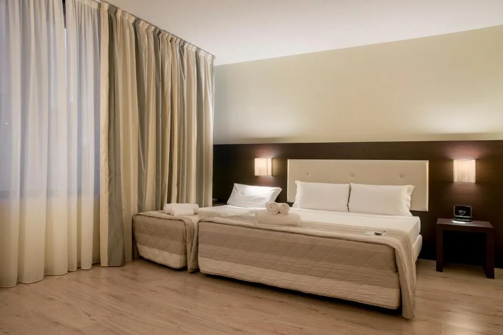 Camera Tripla Standard — Hotel Executive
