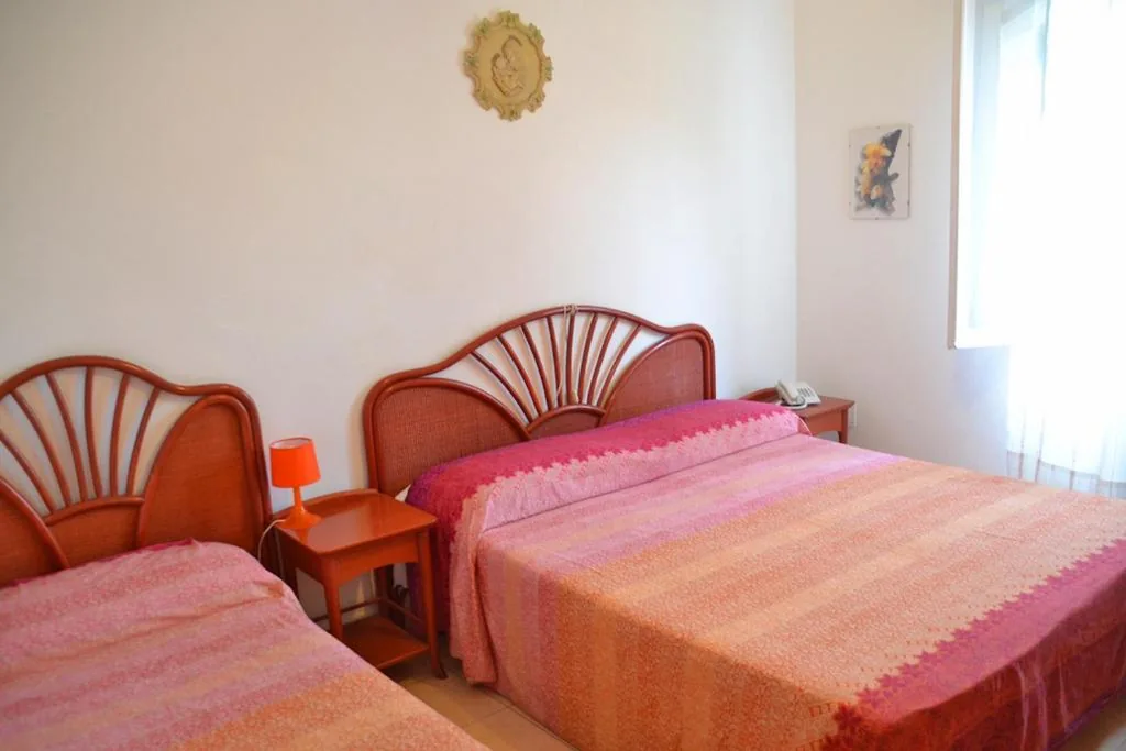 Camera Tripla Standard — Hotel Scoglio Bianco