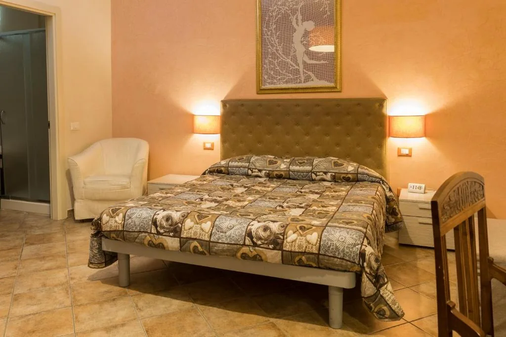 Camera Tripla Standard — Locanda dei Fiori
