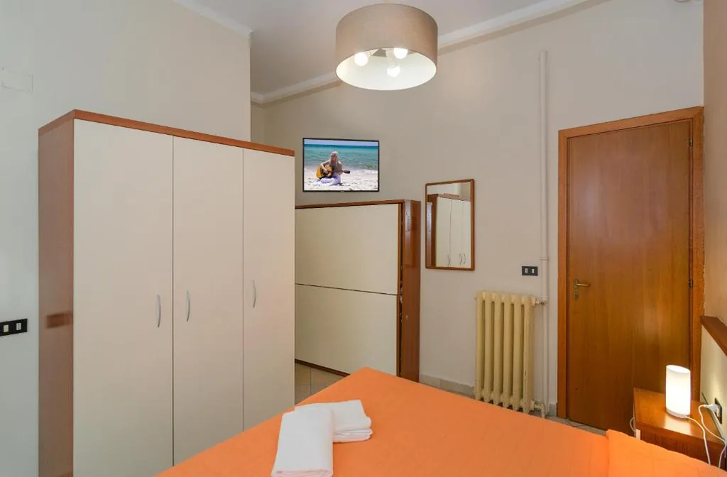 Standard Triple Room — Villa Grazia