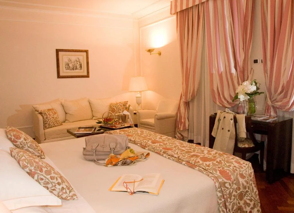 Superior Triple Room — Hotel De La Ville