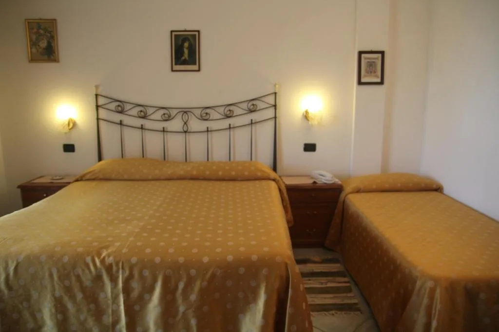 Camera Tripla Superior — Hotel La Barcarola
